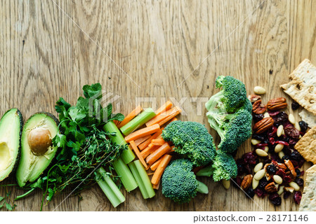 healthy snacks 28171146