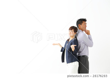 生活方式的中年男人和女人 28176283