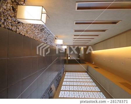 Entrance to Ryotei Entrance to Ryotei 28178371