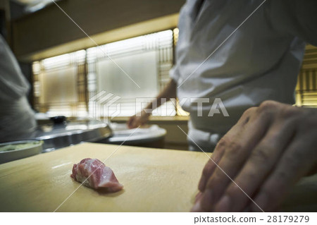 Sushi craftsmen 28179279