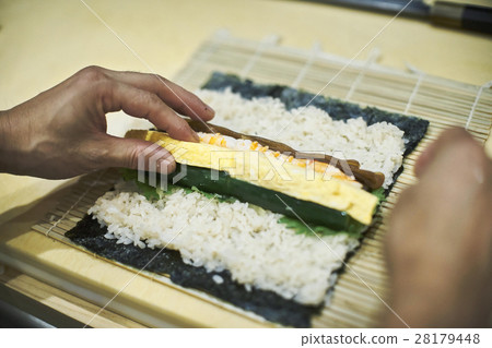 Sushi image Sushi image 28179448