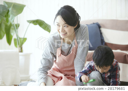 Babysitter and children Babysitter and children 28179681