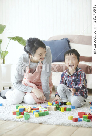 Babysitter and children 28179683