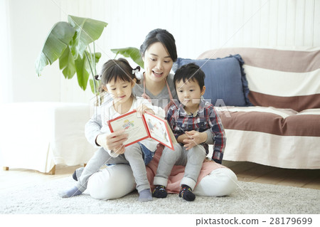 Let the babysitter read Let the babysitter read 28179699