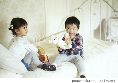 A child A child 28179863