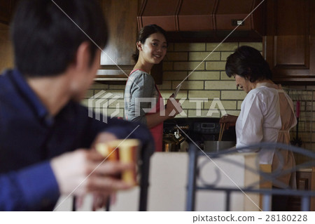 婆婆教學給新娘做飯 28180228