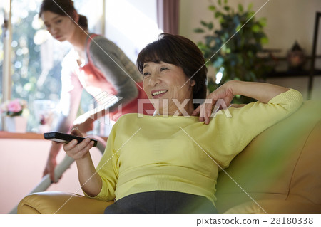 Maternal problem 28180338