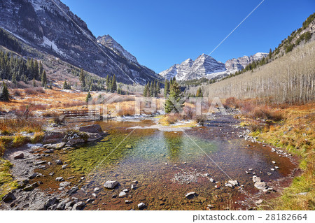 Maroon Bells mountain autumn landscape, Colorado. 28182664