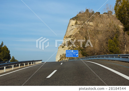 Road through the Pyrenees 28184544