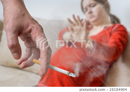 Passive smoking in pregnancy. 28184904