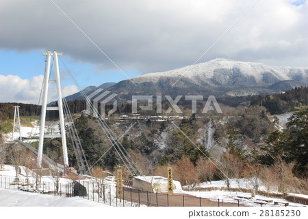 Kokonoe "Yume" Snowy Bridge over the Suspension Bridge Kokonoe "Yume" Snowy Bridge over the Suspension Bridge 28185230