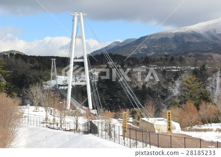 Kokonoe "Yume" Snowy Bridge over the Suspension Bridge Kokonoe "Yume" Snowy Bridge over the Suspension Bridge 28185233
