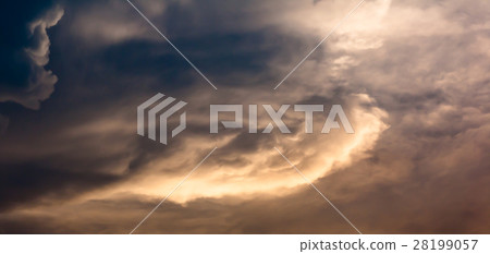 The rain in the evening sky to fall The rain in the evening sky to fall 28199057
