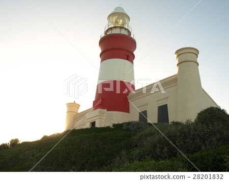 南非燈塔的厄加勒斯角在非洲最南端 南非燈塔的厄加勒斯角在非洲最南端 28201832