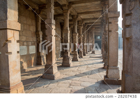Qutub Minar Qutub Minar 28207438