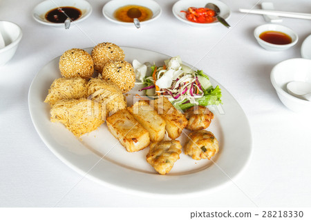 Mix Dim Sum Fried Mix Dim Sum Fried 28218330