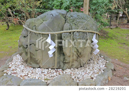 Kyoto Kamigamo Shrine Watarase garden wish stone (Yin stone) 28219201