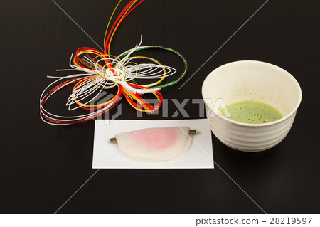 Petal rice cake (first bowl image) Petal rice cake (first bowl image) 28219597