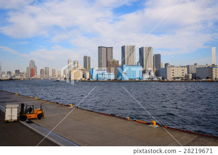 View of Tokyo Sky Tree from Takeshiba Pier 28219671