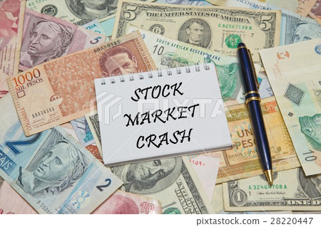 Notebook page with text STOCK MARKET CRASH, Notebook page with text STOCK MARKET CRASH, 28220447
