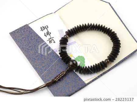 Buddha front bags and rice cakes and beads 28223137