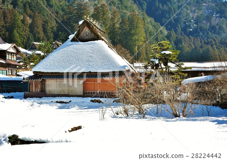 Snow scene of Miyama-cho, Nandan City, Kyoto Prefecture, Japan 28224442