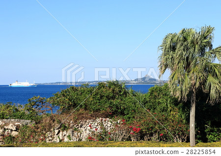 Iejima distant view (Okinawa Prefecture) Iejima distant view (Okinawa Prefecture) 28225854
