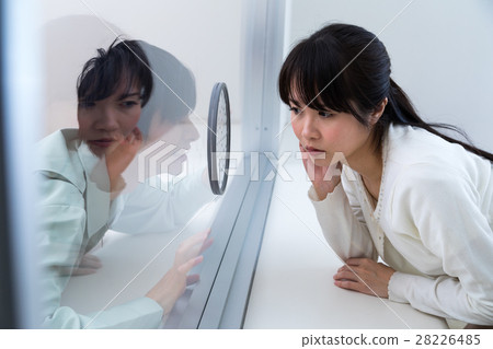 訪問設施室男性女性男友她的監獄，監護權，犯罪，逮捕，舉行，監獄 28226485