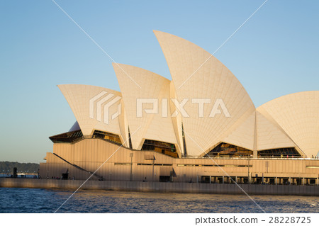 Iconic Opera house 28228725