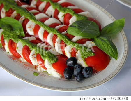 Caprese salad Caprese salad 28230788