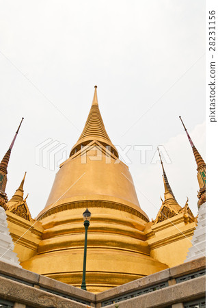 Gold pagoda, surrounded by the pagoda Gold pagoda, surrounded by the pagoda 28231156