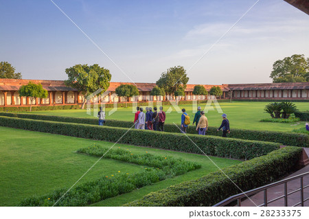 Fatehpur · Seacrerie 28233375