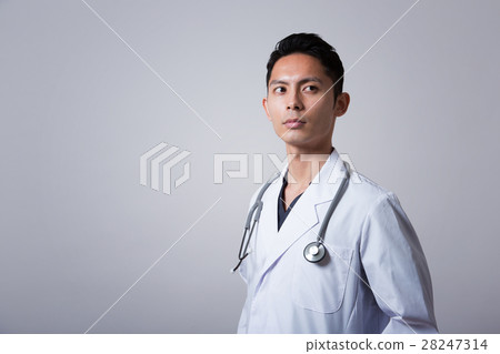 Medical staff (white coat) 28247314