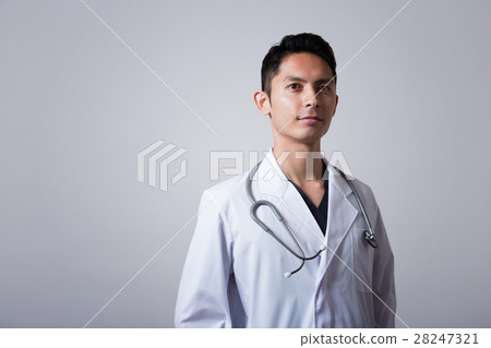 Medical staff (white coat) 28247321