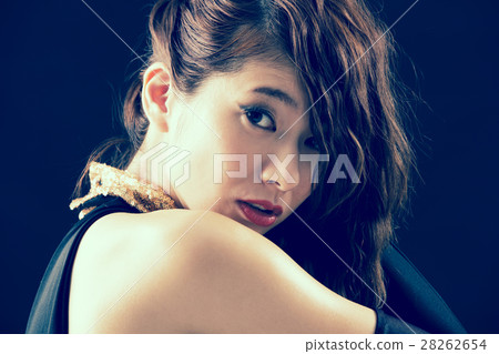 Beauty Mode Makeup Cosmetic Women Beauty Young Women Skin Care Beauty Dress 28262654