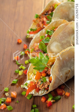 tacos with ground beef and vegetables tacos with ground beef and vegetables 28266758