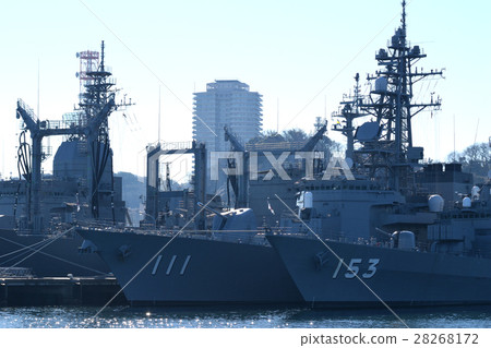 護送船Oonami和護航船Yuugiri 28268172