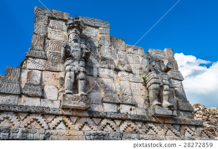 Kabah, Maya archaeological site, Yucatan, Mexico 28272859