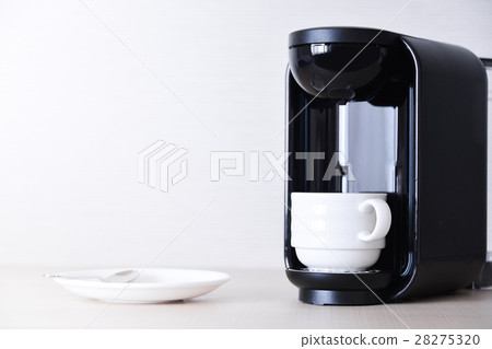 Coffee making on isolated background Coffee making on isolated background 28275320