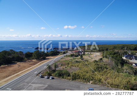 Sky and sea 28277787