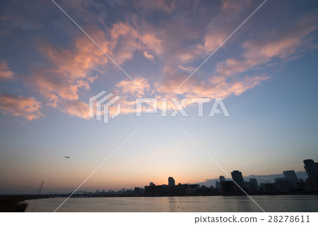 The morning view of Umeda and Yodogawa from the thirteen (Osaka landscape) 28278611
