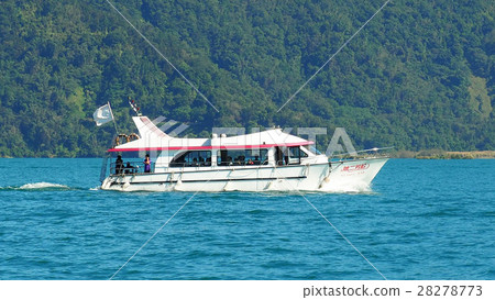 boat in sun moon lake boat in sun moon lake 28278773