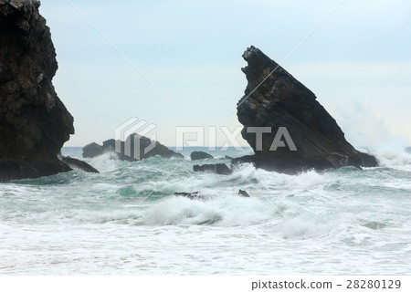 Atlantic ocean storm, Portugal. 28280129