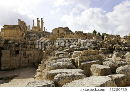Ruins of ancient Jerash 28280789