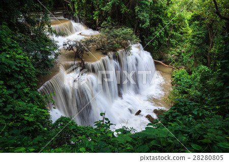 Waterfalls in tropical rain forest Waterfalls in tropical rain forest 28280805