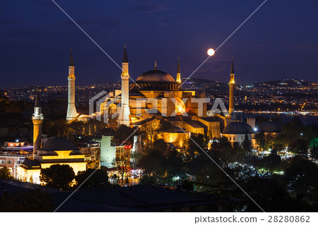 Moonrise at Aya Sofya 28280862