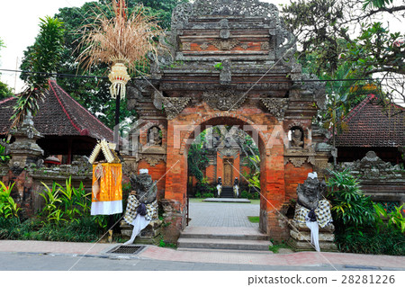 Balinese style architecture in Ubud 28281226
