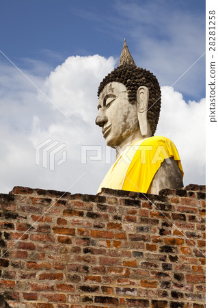 Buddha statue Buddha statue 28281258