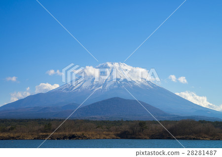 Mt. Fuji crowning snow 28281487