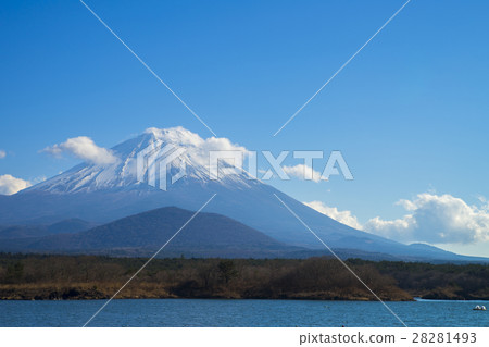 Mt. Fuji crowning snow 28281493